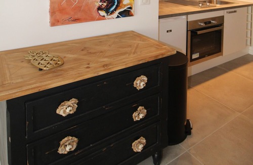 Carabacel Apartment | Studio Apartment 'Kipling' with Wi-Fi and Air Conditioning