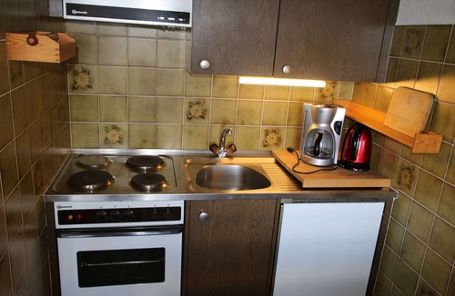 Veysonnaz Apartment | Studio in Veysonnaz near Ski Lift