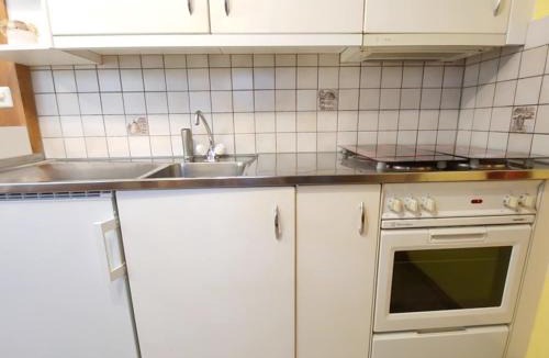 Kandersteg Apartment | Studio mit viel Charme, Kochnische und 2 Betten
