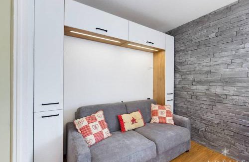 La Rosiere Apartment | Studio rénové 2* pour 4 pers., skis aux pieds, balcon exposé sud-ouest, proche commerces et garderie - FR-1-398-528