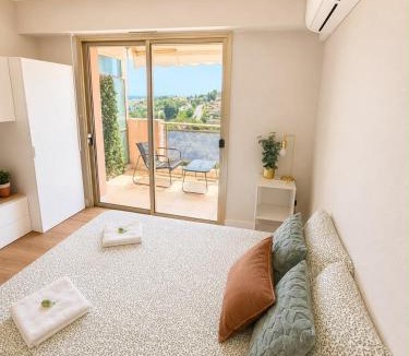 Bastide Giraud Apartment | Studio vue mer - Piscine & Clim - 2 personnes
