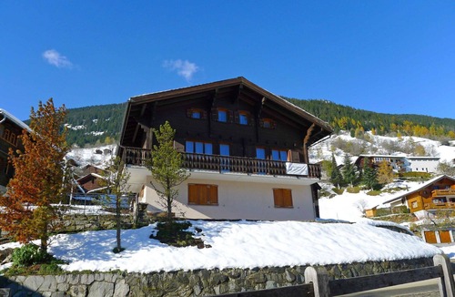 Riederalp House | Stunning private villa for 8 people with WIFI, TV, patio and panoramic view