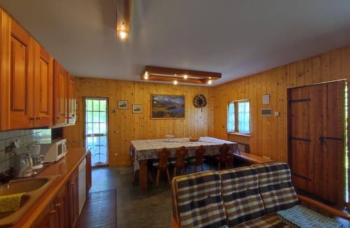 Corrido House | Stunning private villa for 8 people with WIFI, A/C, TV, patio and pets allowed