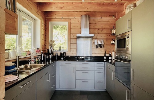 Heremence Ski Chalet | Style, Sauna & Stunning Views. Ski, Hike, MTBike, Spa & More.