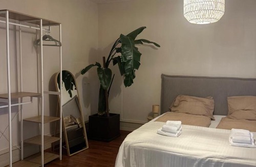 Nussbaumen Apartment | Stylish old building - Parking - 16 minutes to Zurich