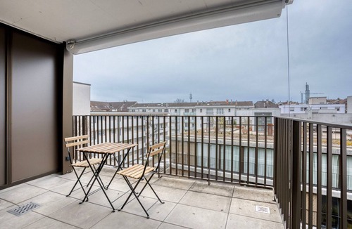 St. Johann Apartment | Stylish St. Johann 2BR w/Parking & W/D, nr River, by Blueground