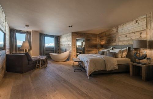 Valfurva Hotel | Sunny Valley Mountain Lodge