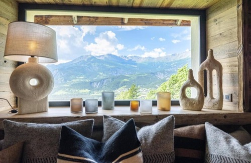 Barcelonnette Ski Chalet | Superbe Ferme Rénovée en Chalet de Luxe en Pleine Nature Dans un Petit Hameau