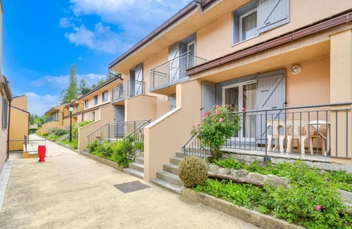 Guillaumes Apartment | Swimming pool, terrace, parking, tv, 51m², Valberg/Beuil