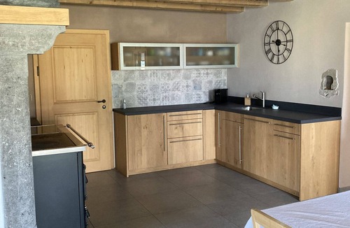 La Brevine Apartment | The cachet of an old farm in the heart of nature