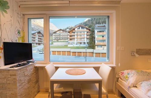 Leukerbad Apartment | The Cristal apartment house is situated in a quiet, sunny and central location