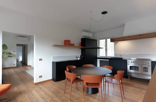 Colico Piano Apartment | THE HOUSE OF THE WOLF 2 | A shelter surrounded by nature