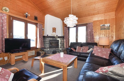 Buerchen House | The popular chalet "El Ranchito" is centrally located in the beautiful resort of Bürchen.