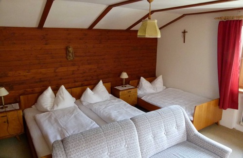 Schoppernau Bed & Breakfast | Triple Room (Type A) - Greber Christine - Frühstückspension Fernblick