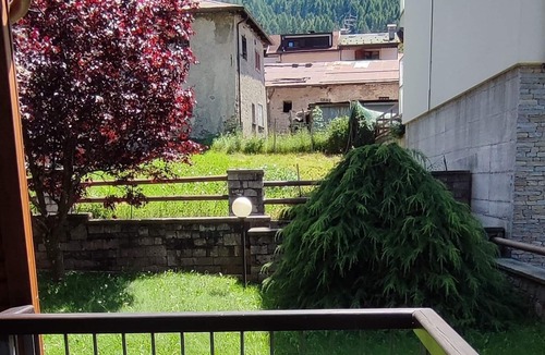 Aprica Apartment | Two-room apartment Aprica center, convenient facilities, with covered parking space