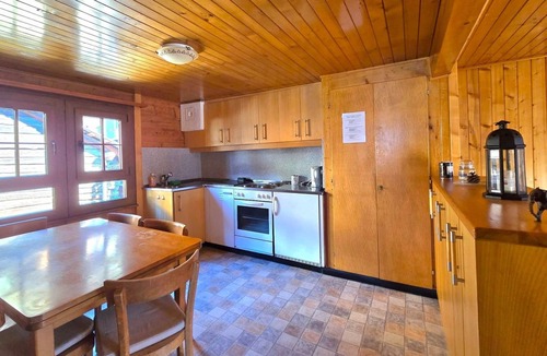 Saint-Martin Apartment | Typische Wohnung Le Ver Luisant. Val d'Hérens by Interhome