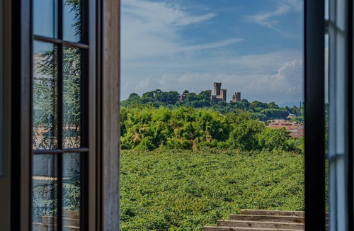 Valeggio sul Mincio House | UNDER THE STARR ten minutes from the lake cozy attic apartment.