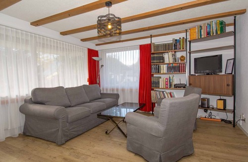 Adelboden Apartment | Vacation apartment with sunny garden seating area, close to the village center.
