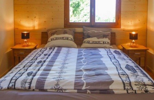 Chalais House | Vacation home Chalet Les Anémones in Vercorin - 8 persons, 3 bedrooms