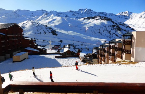 Val-Thorens Apartment | Val Thorens, quiet apartment facing south; ski on foot for 5/7 people