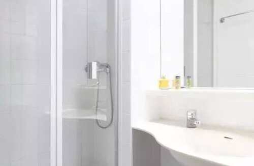 Val-Thorens Hotel | Village Club MMV Les Arolles* - Connecting Rooms 4 People - full board
