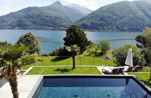 Santa Maria - Rezzonico House | Villa al Castello - Pool - direkte Seefront - 12 Gäste - 4SZ - 4 Bäder