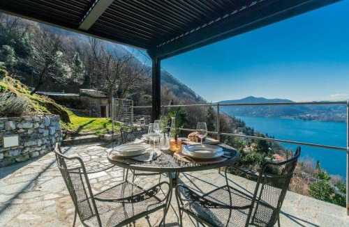 Blevio House | Villa Eugenia - Pool e Garden Retreat in Como by Rent All Como