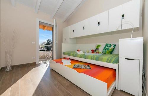 Besozzo Villa | Villa Il Gelsomino Bellavista in Lake Maggiore - Happy Rentals