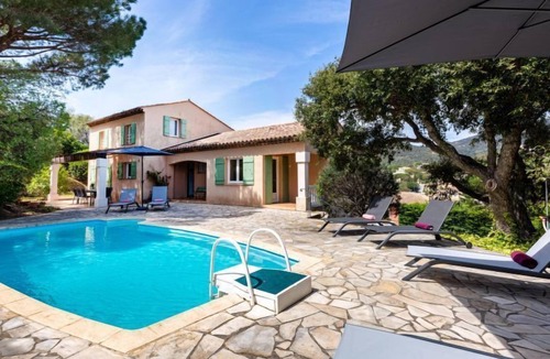 Plage de la Garonnette House | Villa Les 4 B by Interhome