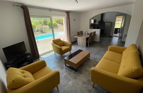 Brujas House | Villa MIMOSA