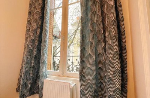 Cœur de Ville Apartment | Villa muguette - coeur de Vichy-1er étage-balcon