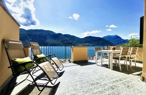 Lierna Apartment | Welcome to this beautiful apartment located in Grumo (Lierna), just in front of the beautiful Lake Como. This fantastic apartment offers you an incredible and unforgettable experience with its breathtaking lake view. This cozy place has everything you ne