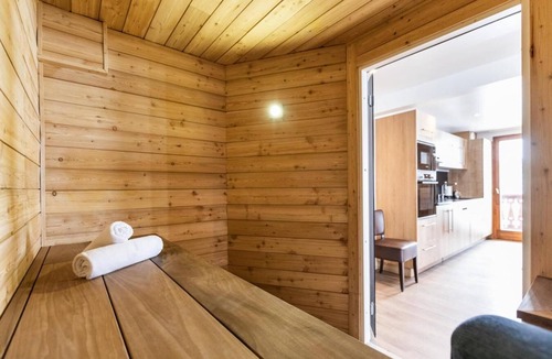 Val-Thorens Apartment | Wifi, 100m from resort center, fitness, swimming pool, sauna, hammam, balcony, fireplace or stove