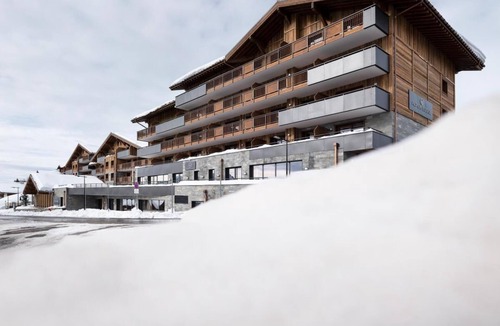 Les Eucherts Apartment | Wifi, 200m from shops, view valley, fitness, swimming pool, sauna, hammam, balcony, parking, tv