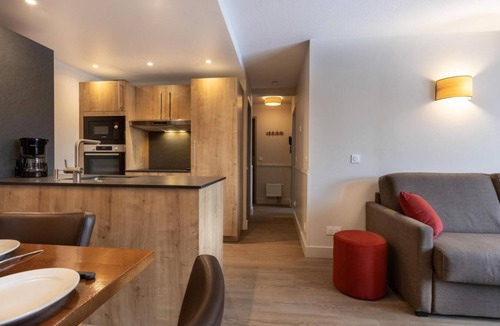 Belle Plagne Apartment | Wifi, 200m from resort center, fitness, swimming pool, sauna, balcony, fireplace or stove, tv