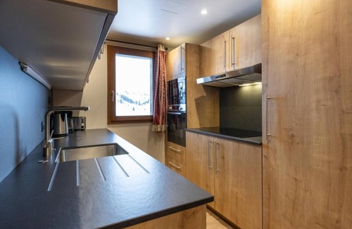 Belle Plagne Apartment | Wifi, 200m from resort center, fitness, swimming pool, sauna, balcony, fireplace or stove, tv