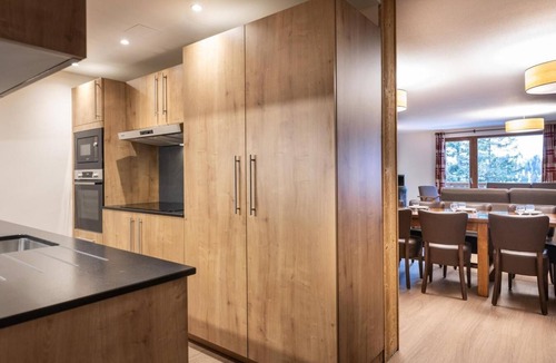 Belle Plagne Apartment | Wifi, 200m from resort center, fitness, swimming pool, sauna, balcony, fireplace or stove, tv