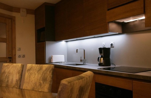 Arc-2000 Apartment | Wifi, 50m from resort center, fitness, swimming pool, sauna, hammam, balcony, tv, ski locker, 45m²
