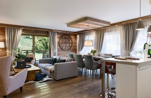 Les Gets Apartment | Wifi, resort center, 2nd floor, sauna, hammam, balcony, parking, tv, 110m², Les Gets