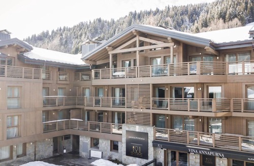 Les Gets Apartment | Wifi, resort center, 3rd floor, view ski slopes, sauna, hammam, terrace, fireplace or stove, parking