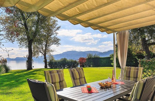 Lesa House | Wonderful cottage on the shores of Lake Maggiore! - Casa Eva