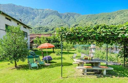 Valtellina House | Wonderful private villa for 5 guests with WIFI, TV, patio and pets allowed