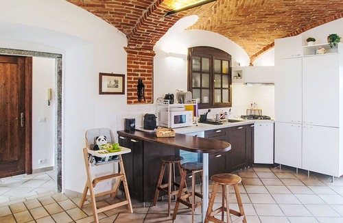 Comignago Villa | Wonderful villa for 5 people with WIFI, TV and patio