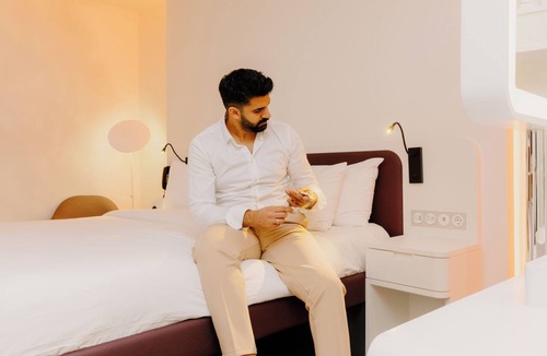 Founex Hotel | YOTEL Geneva Lake