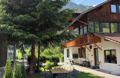 Kandergrund Apartment | Your time-out with a view of the Alps and the Kander