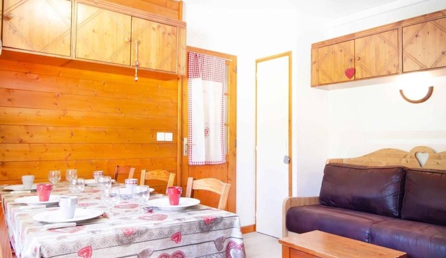 240m from resort center, 1st floor, balcony, parking, tv, ski locker, 31m², La Norma