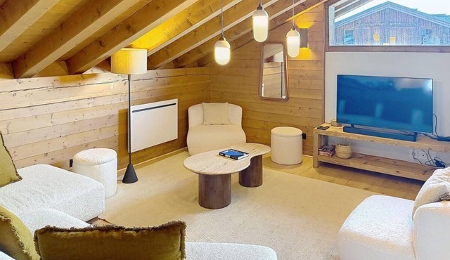 250m from shops, balcony, fireplace or stove, parking, ski locker, 112m², La Rosière