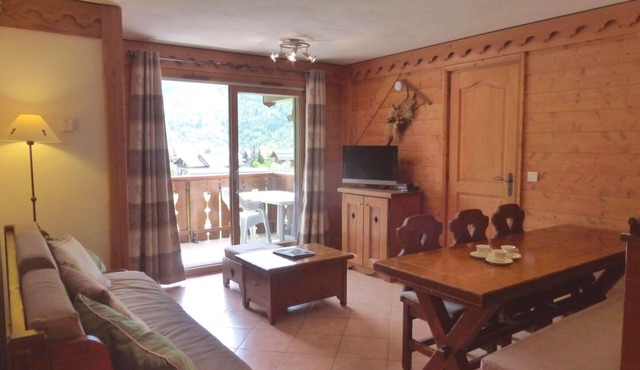 3-room apartment for 6 in Méribel Village, pool access and Wi-Fi