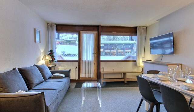 3-room apartment on ski runs with large terrace and Wi-Fi
