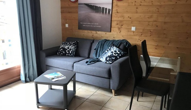 300m from resort center, 1st floor, balcony, parking, tv, 40m², Aussois